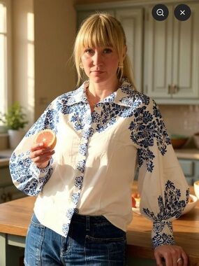 Farylina Button Up Blouse- Small